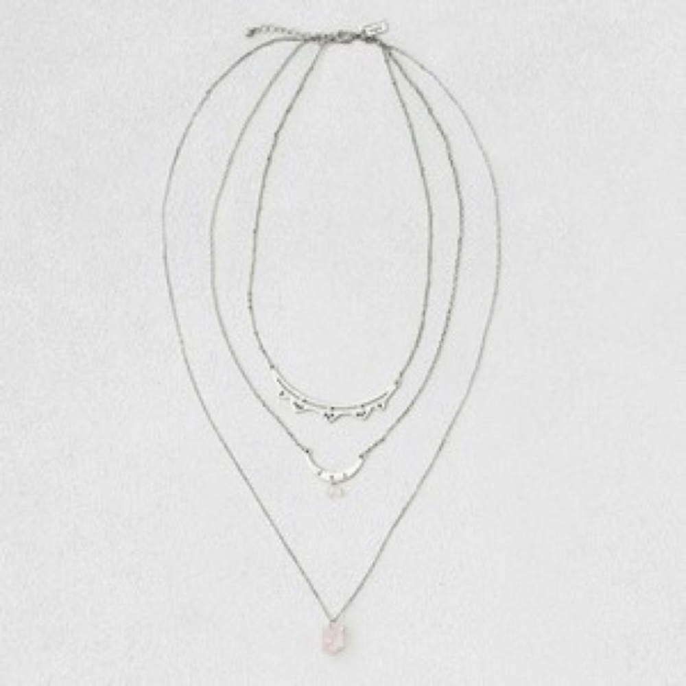 NWT AEO PINK BEAD LAYER NECKLACE