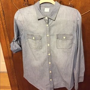 J crew S chambray adjustable sleeve button down