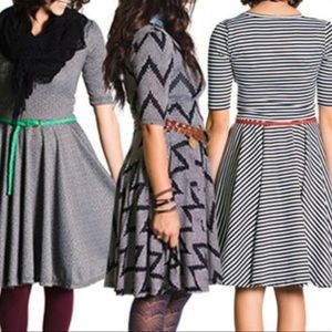 Lularoe NWOT Nicole BLUE GORGEOUS