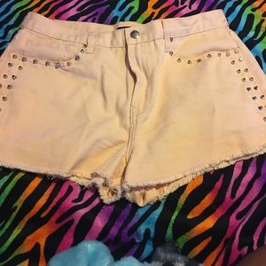 peach shorts