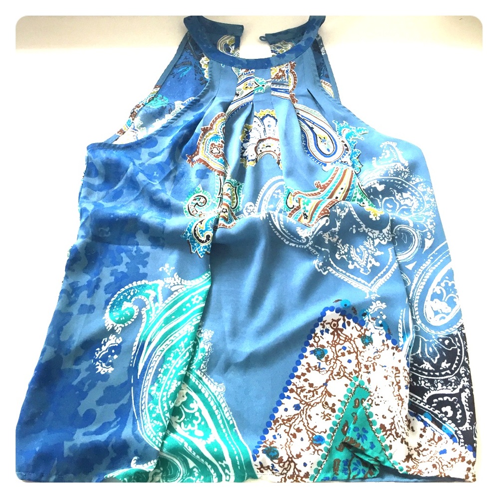 Sleeveless blouse, never worn