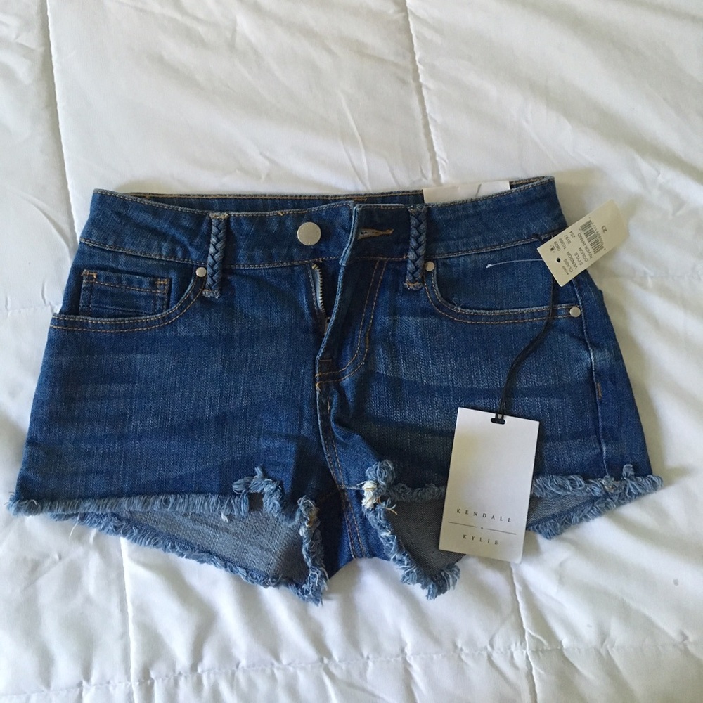 PACSUN KENDALL & KYLIE LOW RISE SHORTS