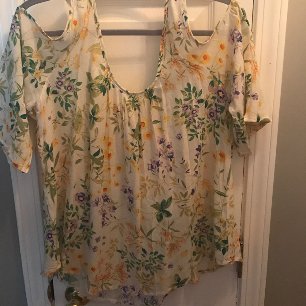 Cold Shoulder Top Size Medium