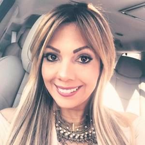 Meet your Posher, Yesenia