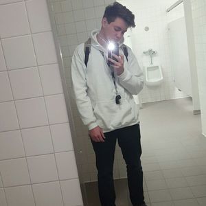 Meet your Posher, Mark