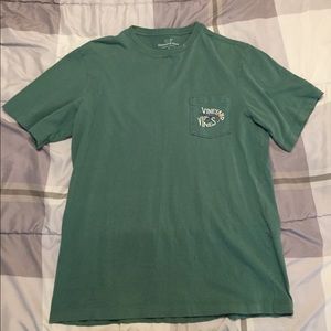 Vineyard Vines pocket t-shirt - size S