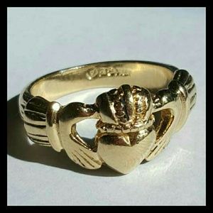 Gold Claddagh Ring