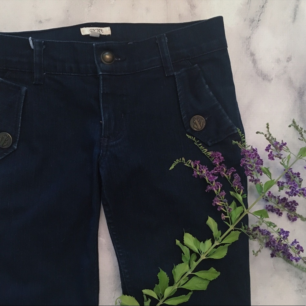 Cache Sailor Denim Crops - Picture 2 of 4