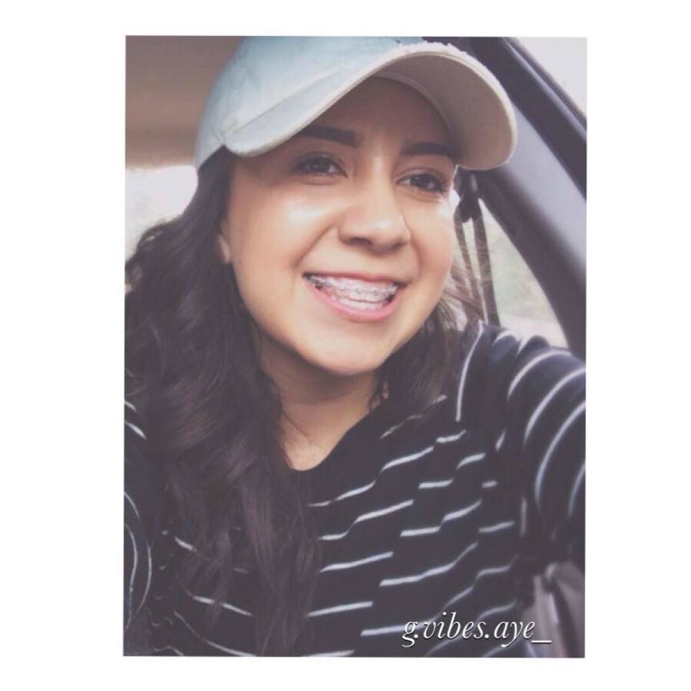 Meet your Posher, Gloria