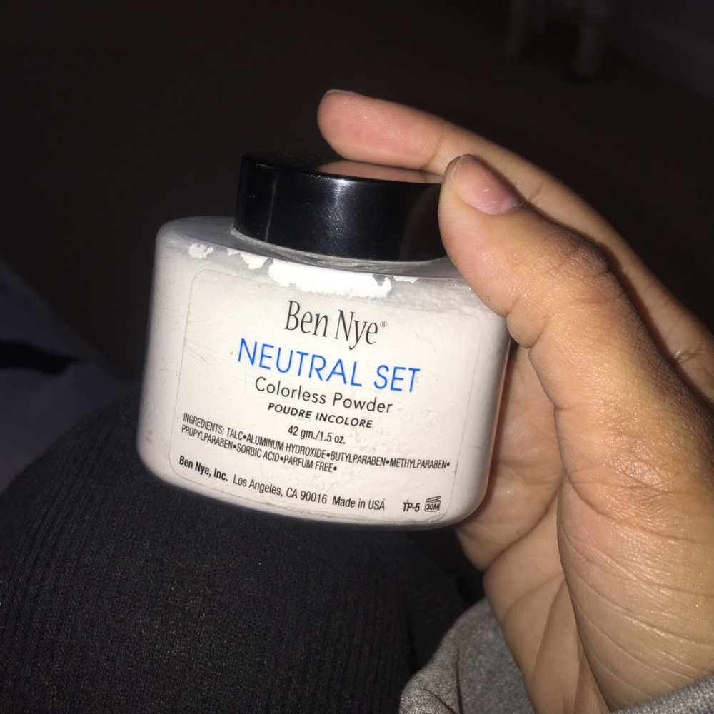Ben nye translucent face powder