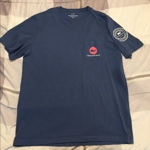 Vineyard Vines pocket t-shirt- size med