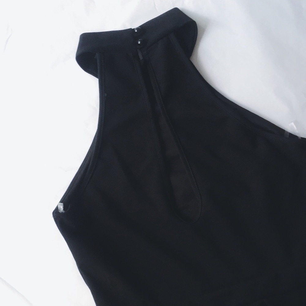 NWT Black sleeveless flare dress - Picture 4 of 5