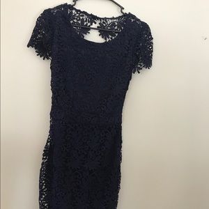 Lulu's navy blue dress