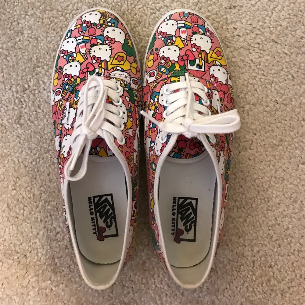 Cute Hello Kitty Vans womens size 9