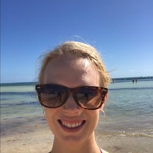 Meet your Posher, Kara