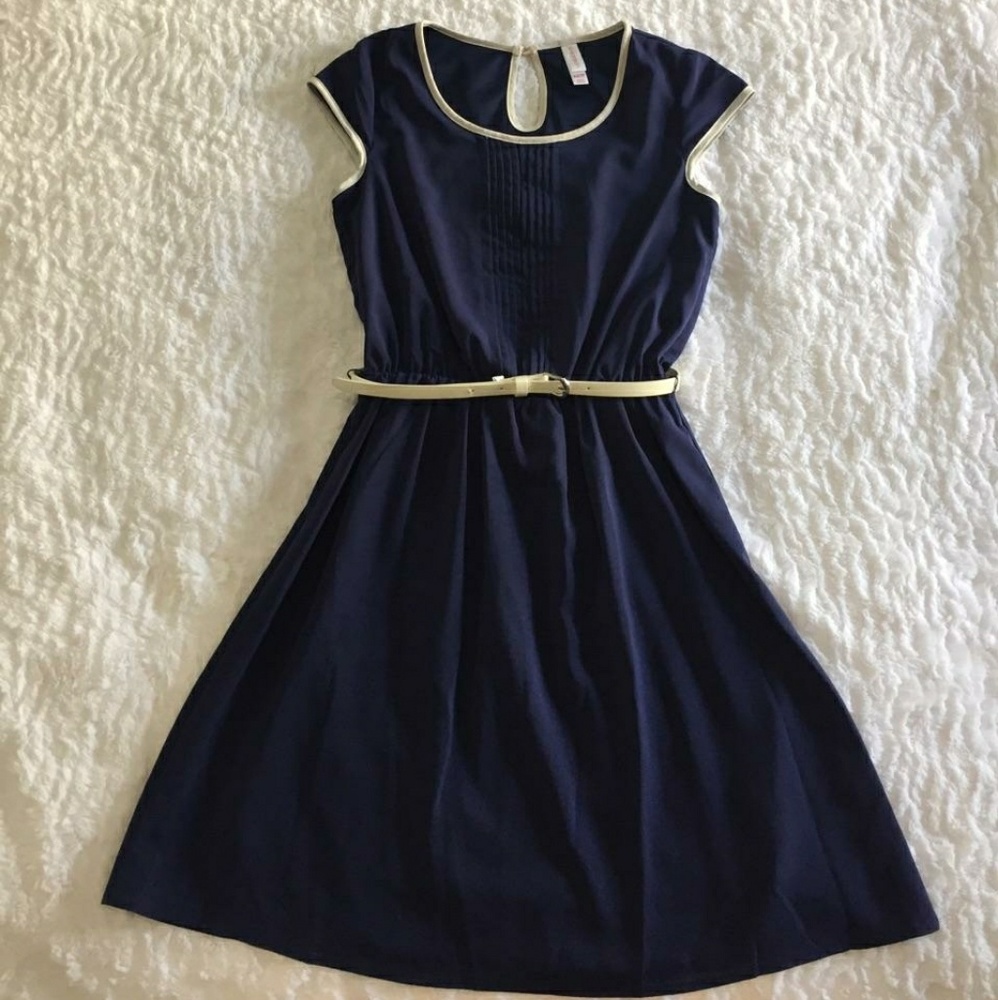 Pleated navy dress