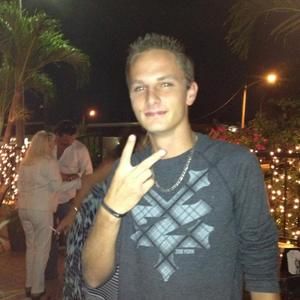 Meet your Posher, Deryk