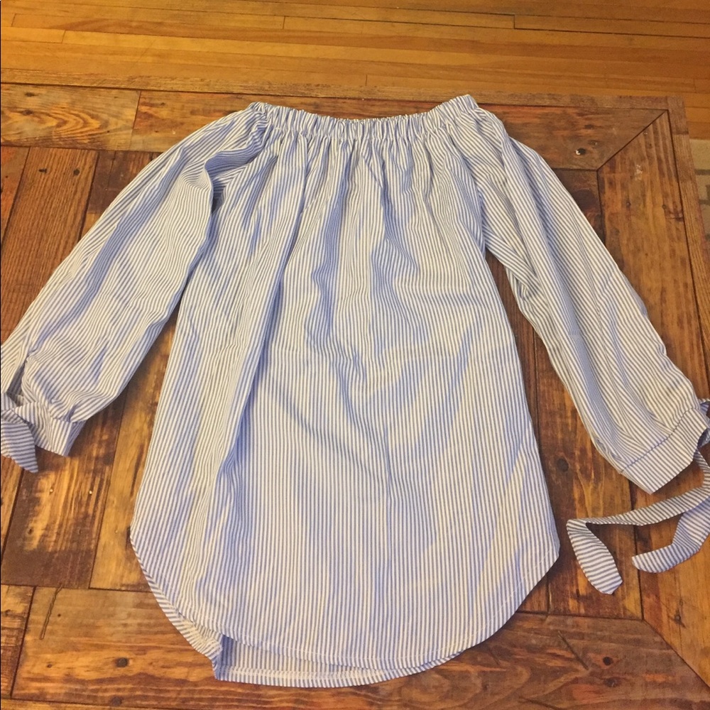 Off the shoulder stripe top ❤️CCO price - Picture 3 of 6