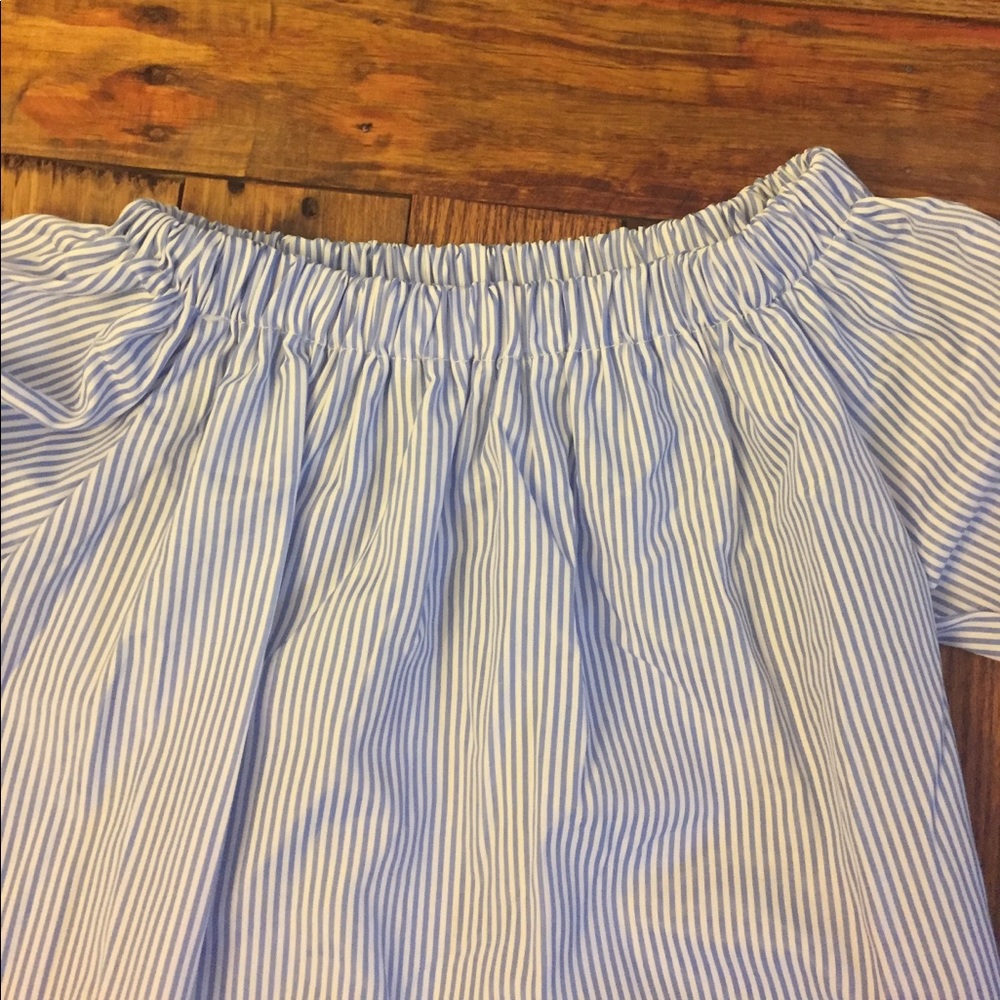 Off the shoulder stripe top ❤️CCO price - Picture 5 of 6