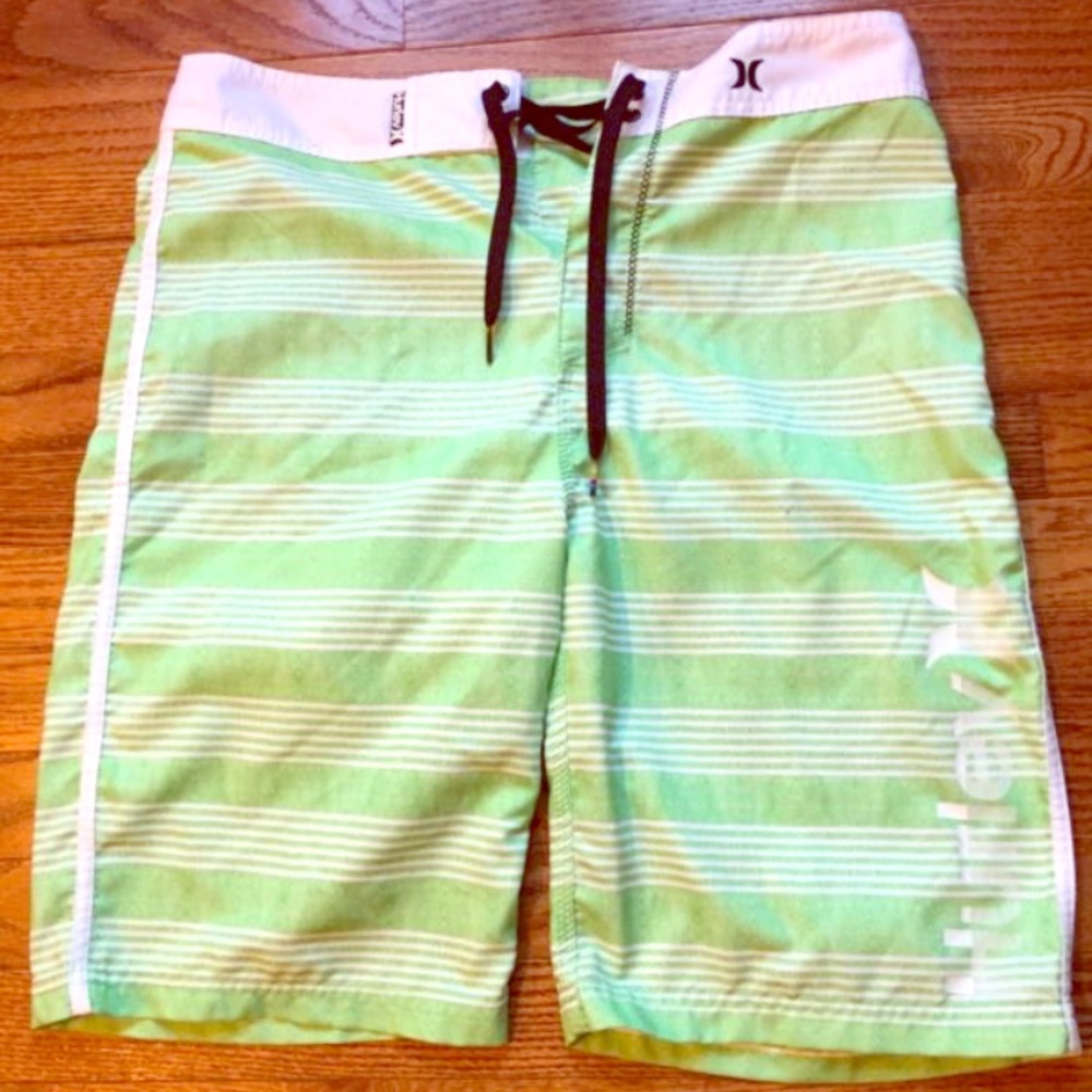 Summer Sale! HurleySunset 22" board shorts - Picture 1 of 3