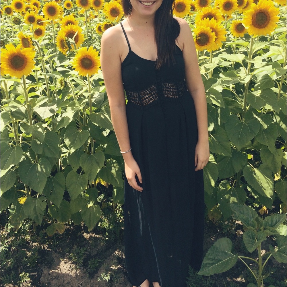 ❌SOLD❌ Black lace button up maxi dress
