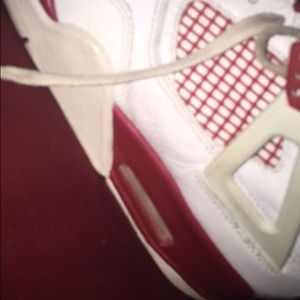 Air Jordan Retro 4 - White/Red