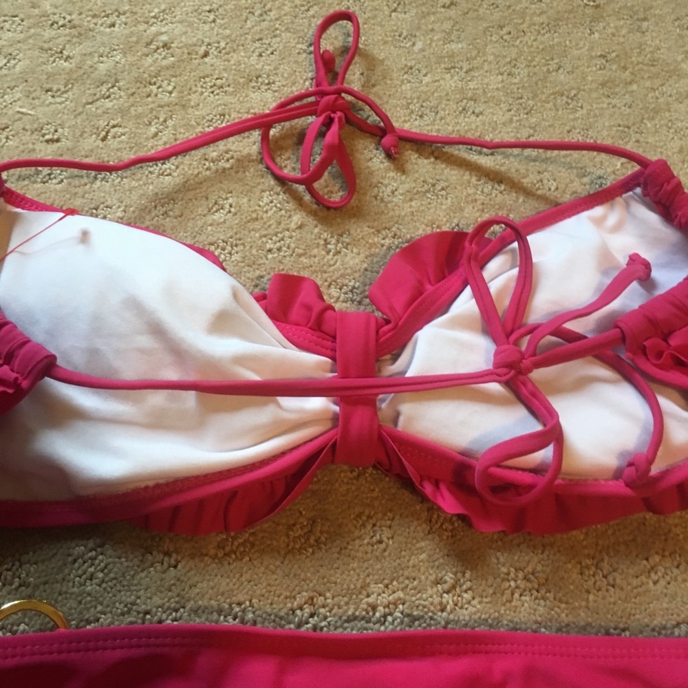 Pink ruffle bikini 👙 - Picture 5 of 6