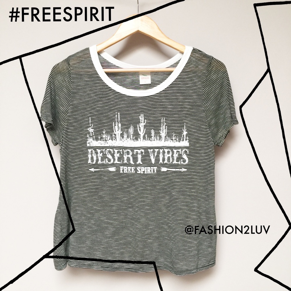 "DESERT VIBES - FREE SPIRIT" BLACK&WHITE TEE