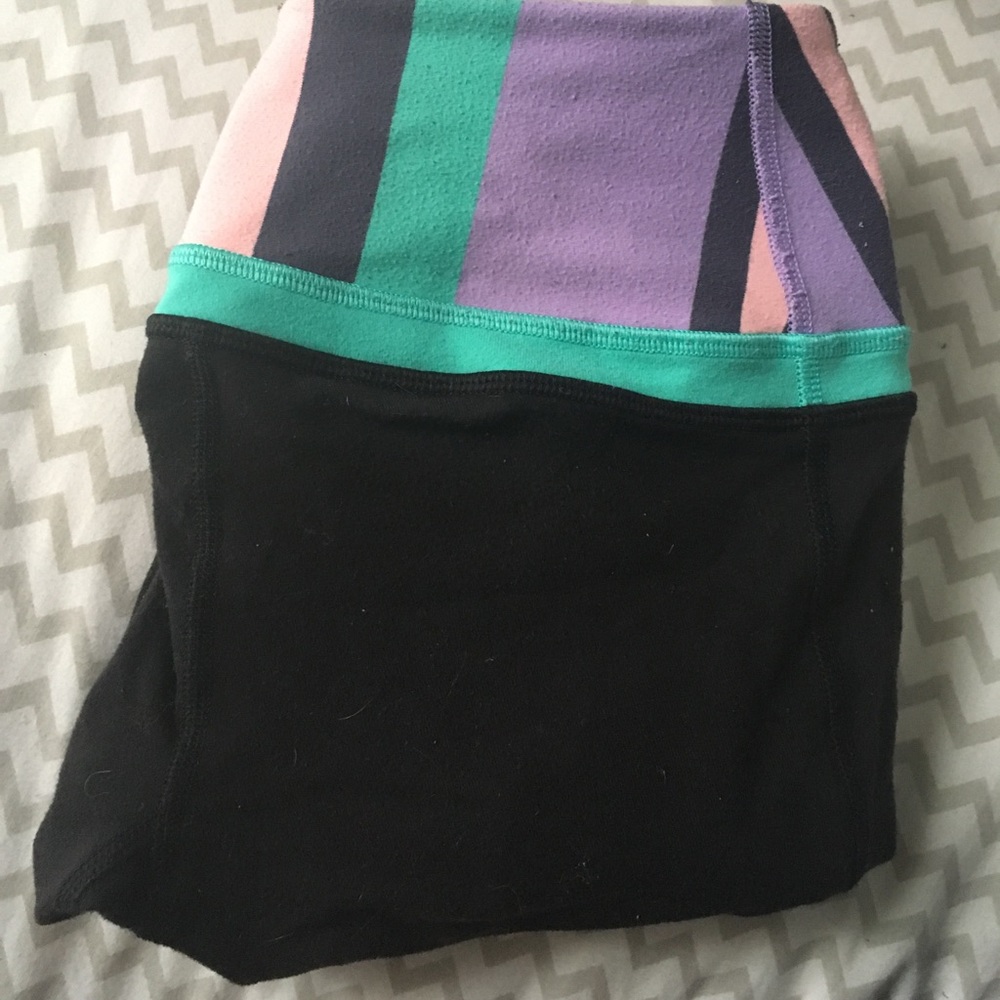 Ivivva black leggings with colorful band