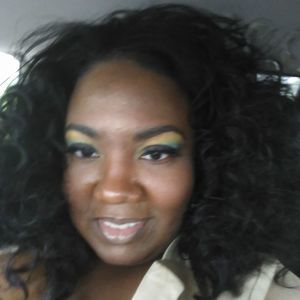 Meet your Posher, Stacy