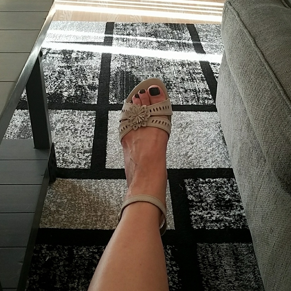 New leather sandals, size eu 37 - Us 7.5,Gray