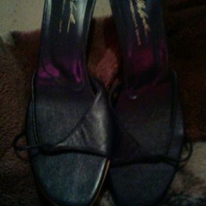 The look randolph heels