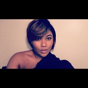 Meet your Posher, Carissa