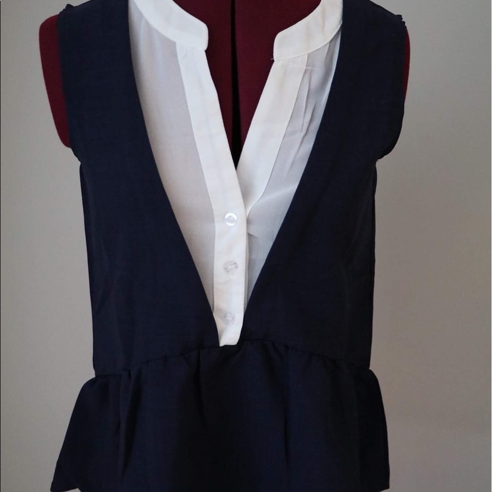 🌸Button Down V Neck Tank🌸