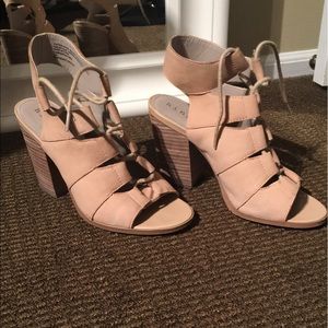 Hinge Lace Up Sandals