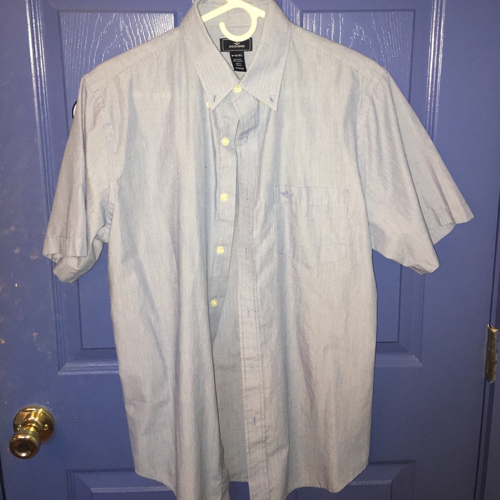 Blue short sleeve dockers button down