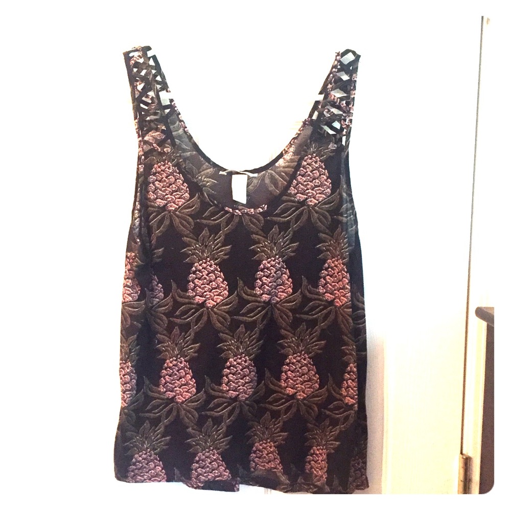 H&M Pink & Black Pineapple🍍Tank