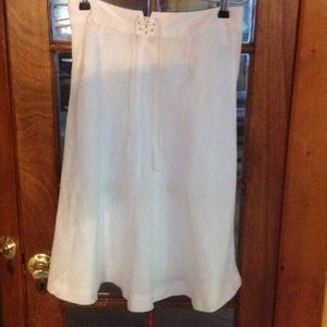 j crew Skirts - Adorable linen white skirt. j crew Skirts - Adorable linen white skirt.
