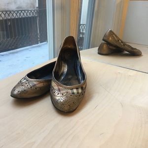Burberry flats