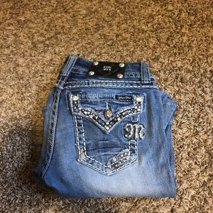 Size 27 miss me jeans! Skinny