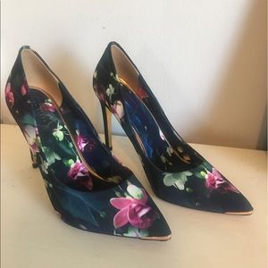Ted Baker Neevo 3 Satin Heels
