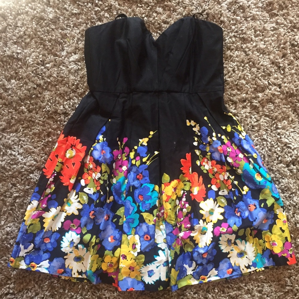 Strapless. Floral. A-Line. Dress