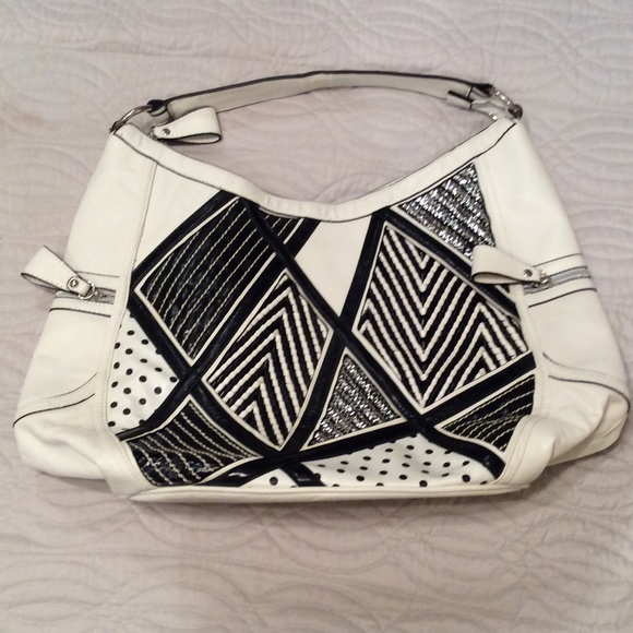 Black and white leather bag - Picture 5 of 7