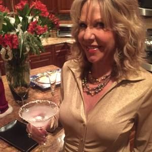 Meet your Posher, Sandy