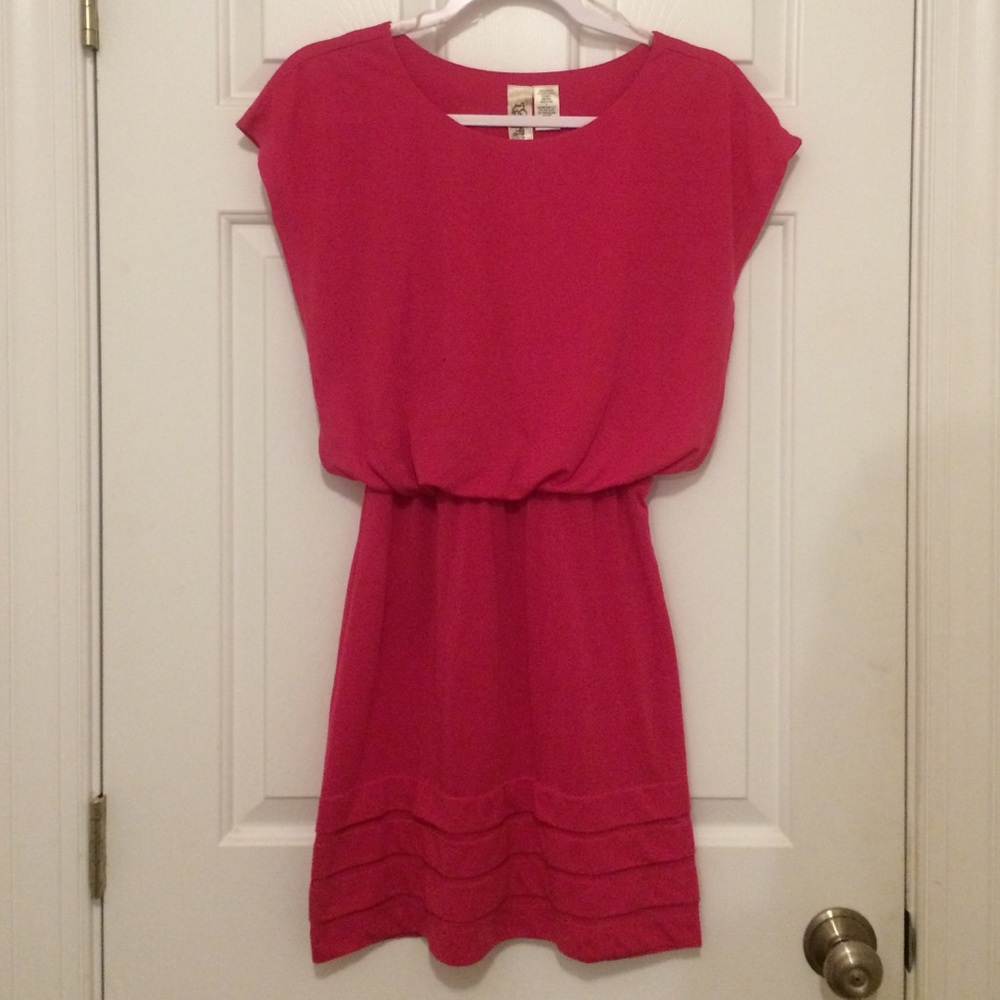 pink dress