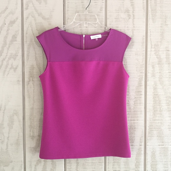 Calvin Klein Tops - Calvin Klein Fuchsia Cap Sleeve Top size S