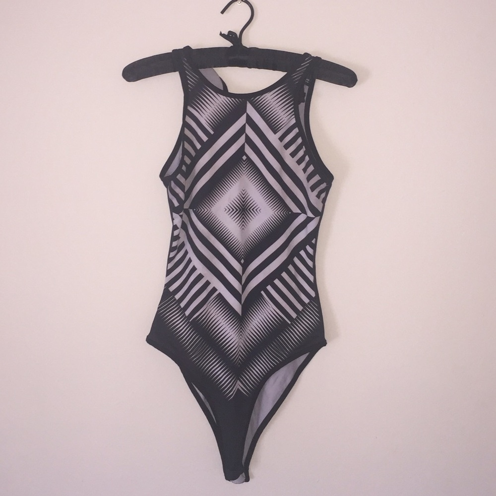Black & White Abstract Design Bodysuit-Sm