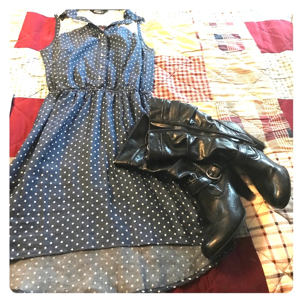Light Polka dot dress  size small