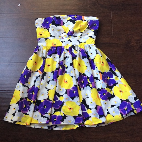 Forever 21 Strapless Floral Dress - Picture 5 of 6