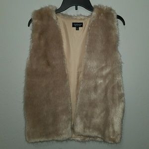 Fur vest